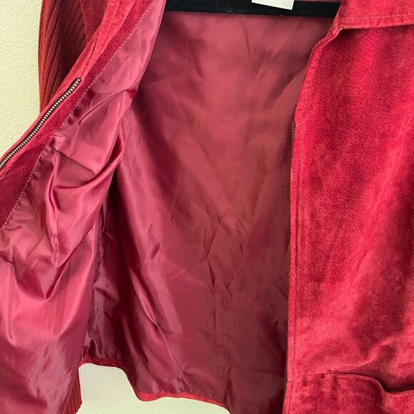 AMI vintage red suede jacket with acrylic sweater style sleeves - Picture 6 of 6